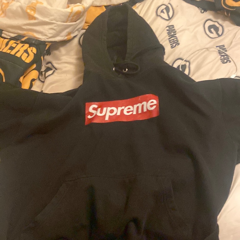 Supreme hoodie